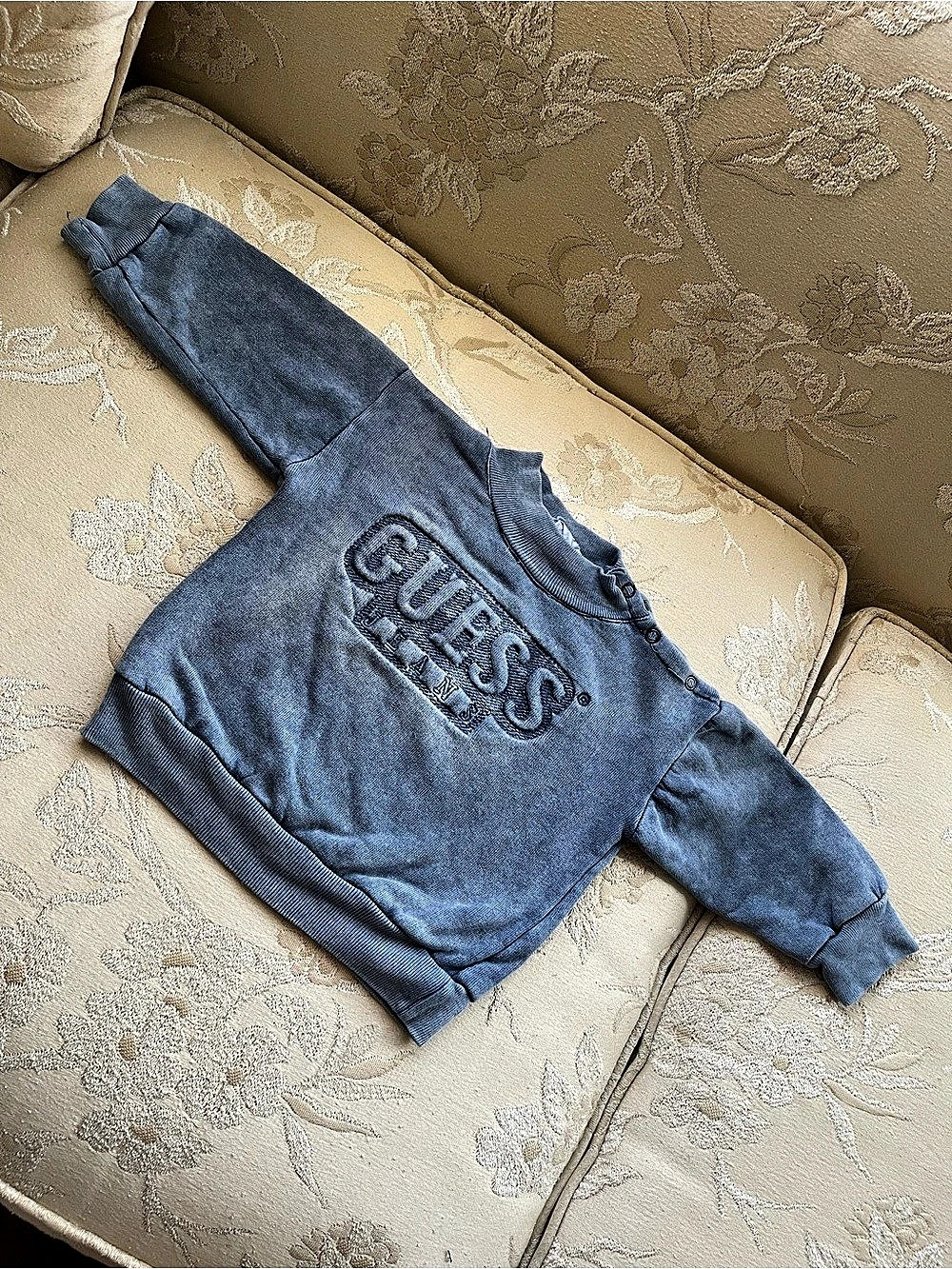 Vintage GUESS Boys Blue Sweatshirt